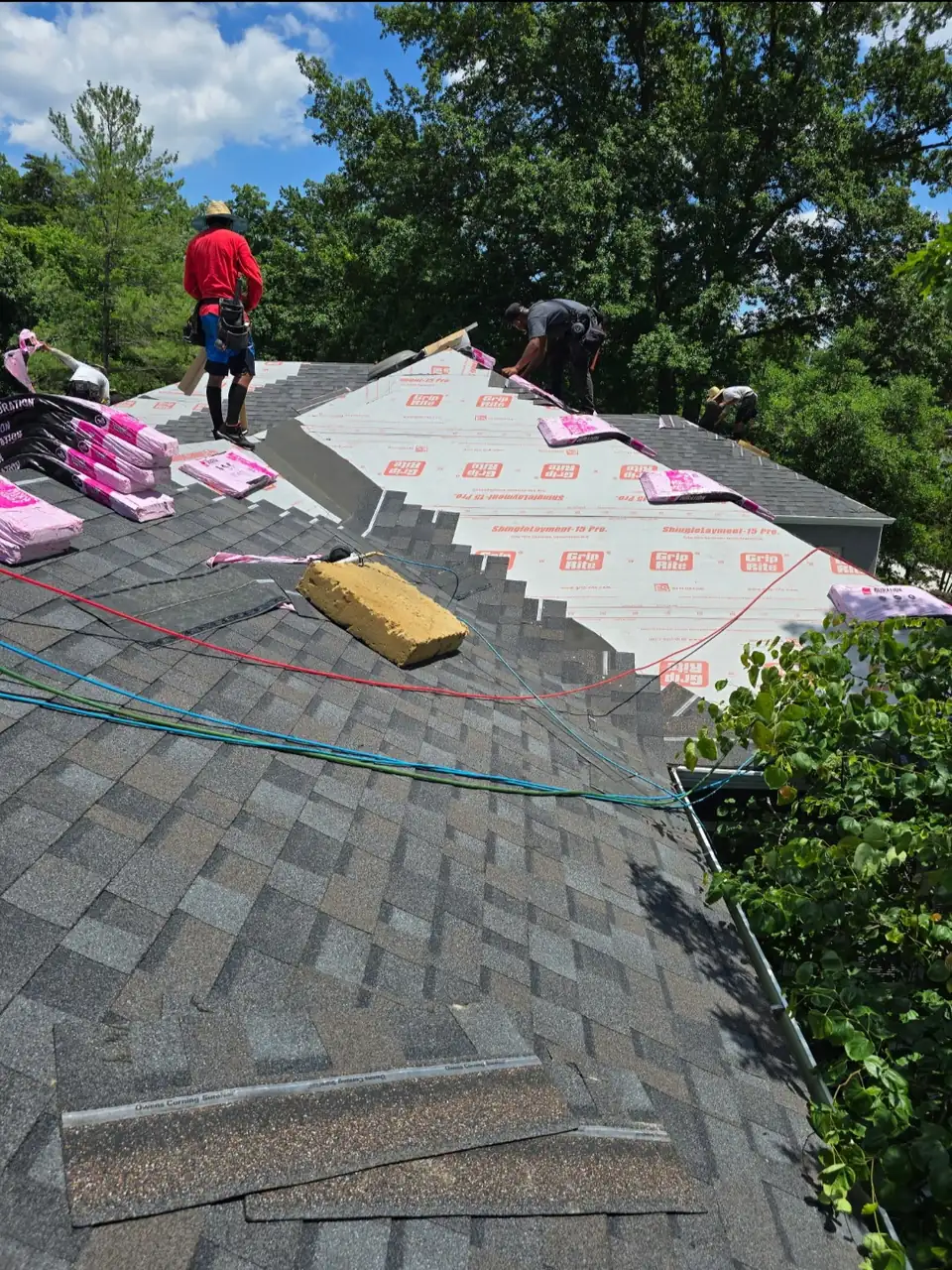 Roofing job by JBS Roofers in Mid-Missouri, photo 4
